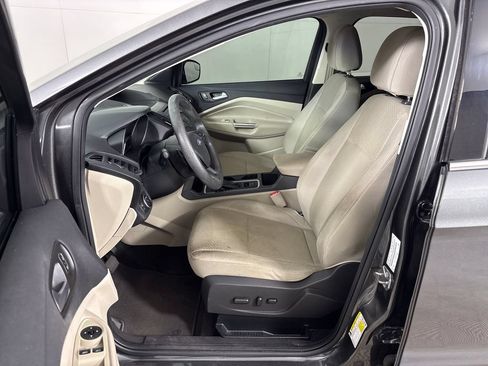 Used 2017 Ford Escape SE FWD image 30