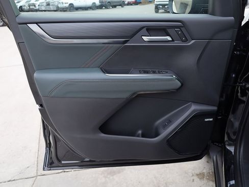 New 2025 GMC Acadia AT4 w/ Super Cruise Package image 10