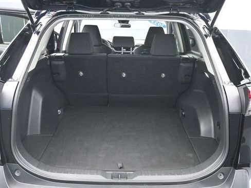 Used 2023 Toyota RAV4 LE FWD image 8