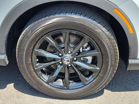 Used 2025 Honda CR-V Sport image 8