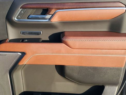 Used 2024 GMC Sierra 1500 Denali Ultimate image 46