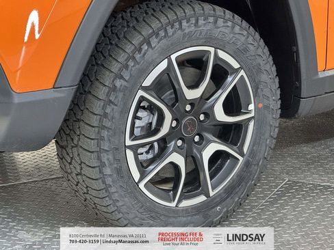 New 2026 Jeep Compass Trailhawk w/ Sun, Sound & Navigation Group AWD/4WD image 10