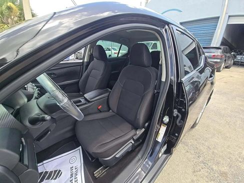 Used 2024 Nissan Sentra S FWD image 6