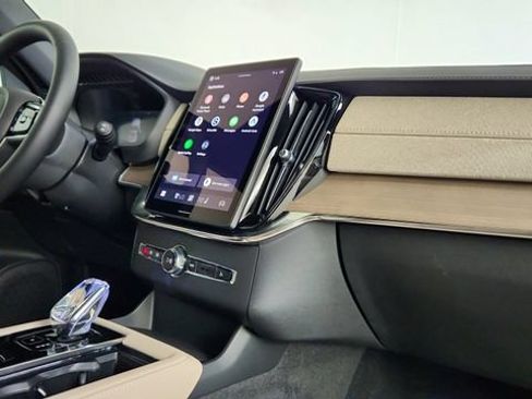 New 2026 Volvo XC90 B5 Core w/ Protection Package Premier AWD/4WD image 35