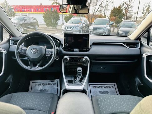 Used 2023 Toyota RAV4 XLE image 9