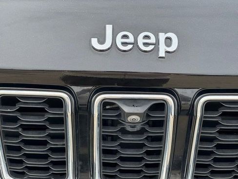 Certified 2023 Jeep Grand Cherokee Limited w/ Luxury Tech Group II AWD/4WD image 40