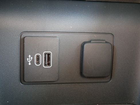 Used 2026 Ford Explorer Active w/ Active Comfort Package AWD/4WD image 33