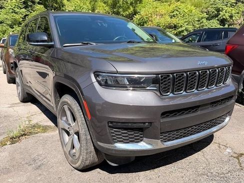 Used 2022 Jeep Grand Cherokee L Limited AWD/4WD image 4