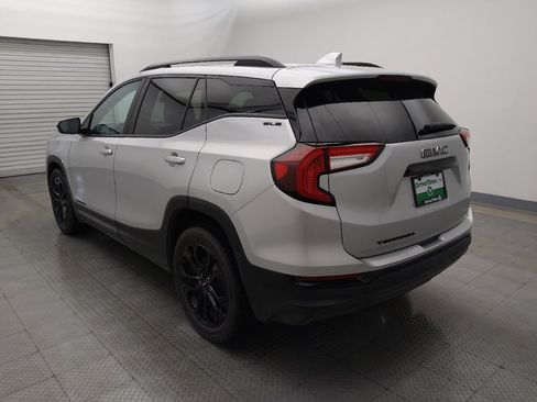 Used 2022 GMC Terrain SLE w/ Driver Convenience Package FWD image 5