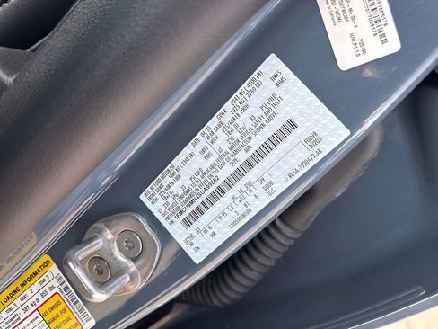 Used 2025 Ford Escape ST-Line image 34