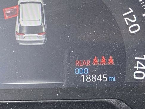 Certified 2025 Toyota RAV4 LE AWD/4WD image 32