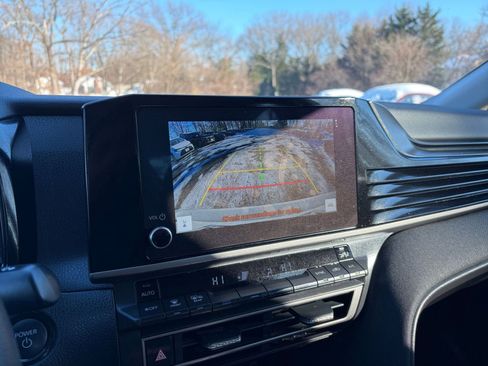 Used 2025 Toyota Camry LE image 23