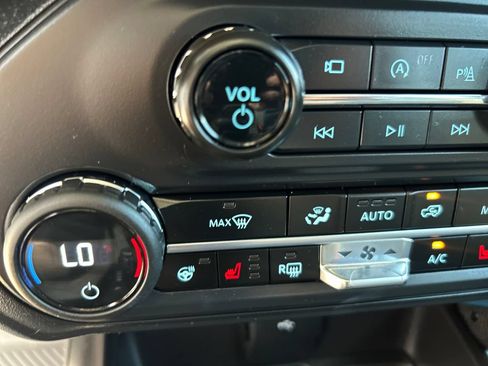 Used 2024 Ford Bronco Wildtrak AWD/4WD image 31