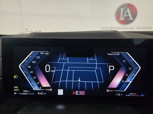 Used 2025 BMW X5 xDrive40i w/ M Sport Package image 25