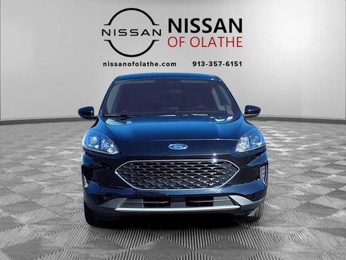 Used 2021 Ford Escape SE image 32