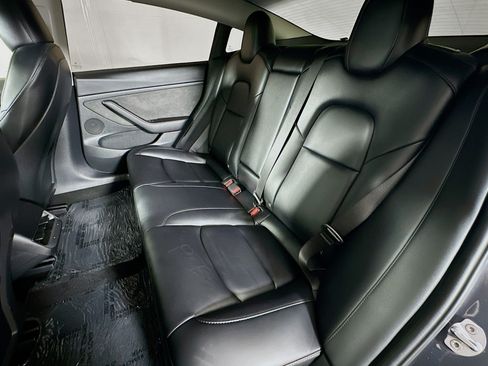 Used 2023 Tesla Model 3 Standard Range RWD image 9