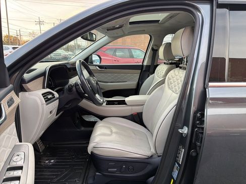 Used 2022 Hyundai Palisade Calligraphy image 12