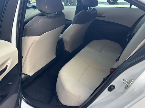 Used 2022 Toyota Corolla LE FWD image 15