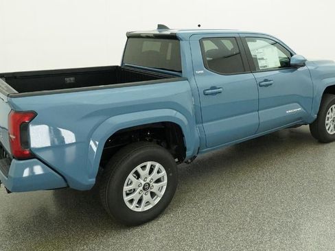 New 2026 Toyota Tacoma SR5 RWD image 9