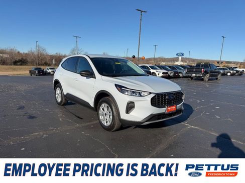 New 2026 Ford Escape Active w/ Cold Weather Package AWD/4WD image 1