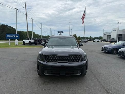 Used 2025 Kia Telluride SX Prestige X-Line AWD/4WD image 2