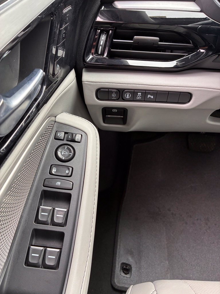 Used 2024 Acura MDX w/ Technology Package AWD/4WD image 24