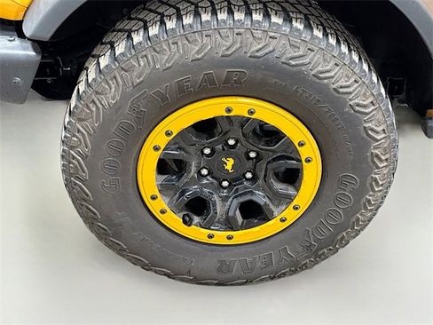 Used 2021 Ford Bronco Badlands image 32