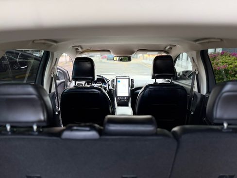 Used 2021 Ford Edge SEL FWD image 32