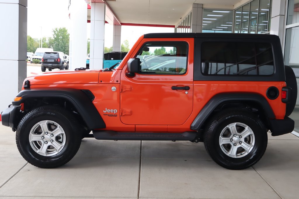 Used 2020 Jeep Wrangler Sport AWD/4WD image 4