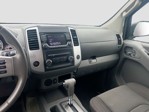 Used 2017 Nissan Frontier Desert Runner RWD image 22