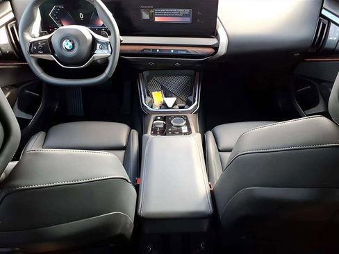 Used 2025 BMW X3 xDrive30i image 10