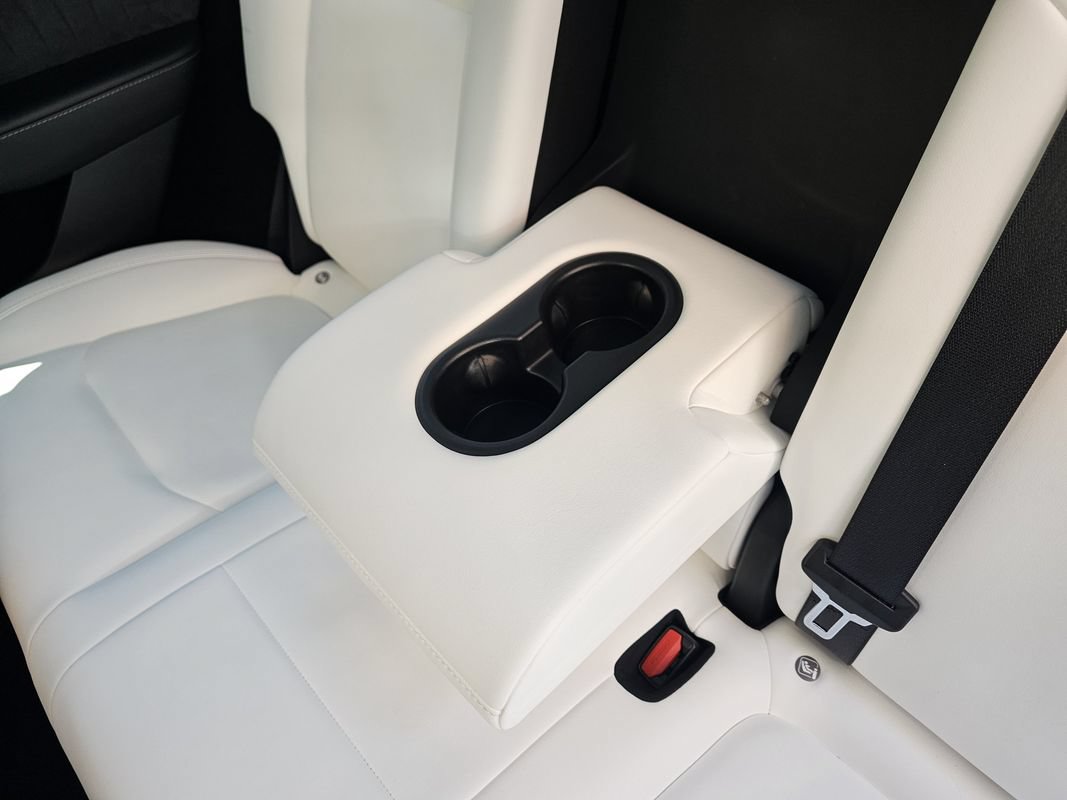 Used 2023 Tesla Model Y Long Range AWD/4WD image 16