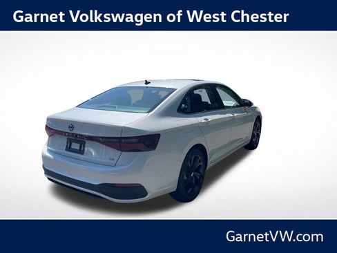 New 2026 Volkswagen Jetta SE FWD image 5