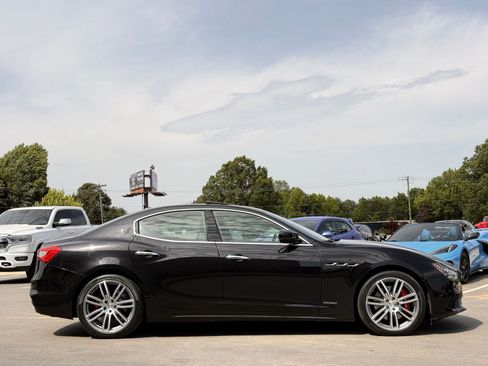 Used 2018 Maserati Ghibli S GranSport Q4 AWD/4WD image 10