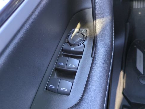 Used 2023 Chevrolet Blazer LT w/ Convenience Package FWD image 23