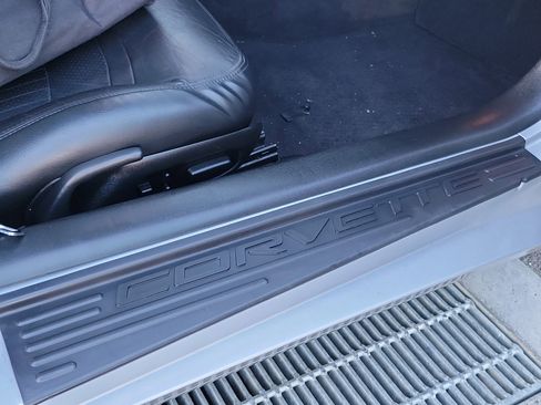 Used 1998 Chevrolet Corvette Coupe w/ Memory Pkg image 21