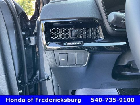 Used 2020 Honda CR-V Touring image 41