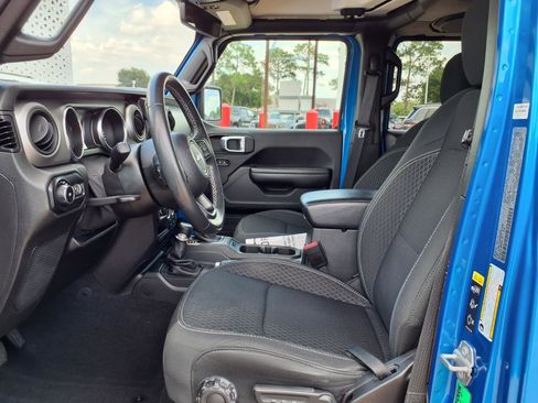 Used 2021 Jeep Wrangler Unlimited Sport AWD/4WD image 17