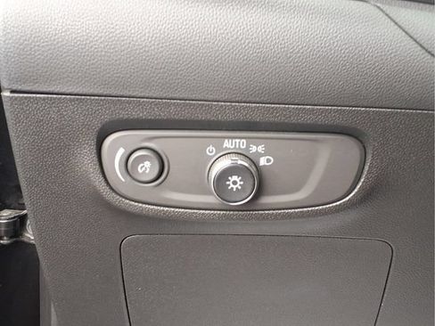 Used 2025 Buick Encore GX Preferred FWD image 15