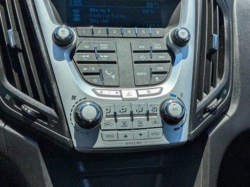 Used 2013 Chevrolet Equinox LS FWD image 22