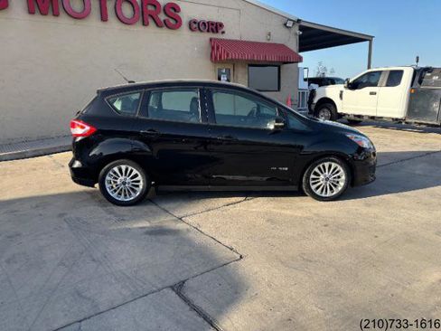 Used 2017 Ford C-MAX SE w/ Cold Weather Package image 8