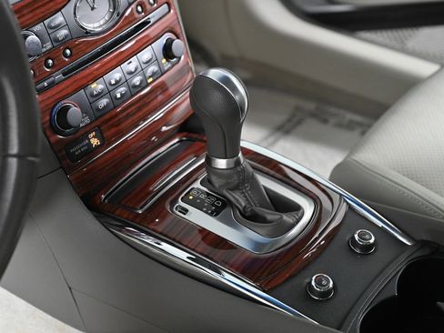 Used 2012 INFINITI G37 Journey w/ Premium Pkg image 19