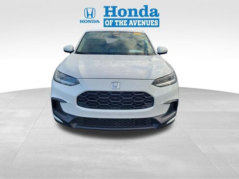 Certified 2024 Honda HR-V LX image 2