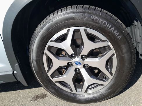 Used 2023 Subaru Forester Premium AWD/4WD image 40