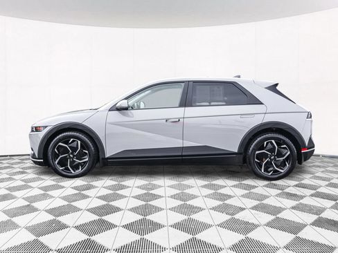 Used 2023 Hyundai Ioniq 5 SEL AWD/4WD image 16