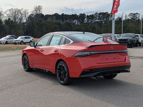 New 2026 Nissan Sentra SR w/ SR Premium Package image 5