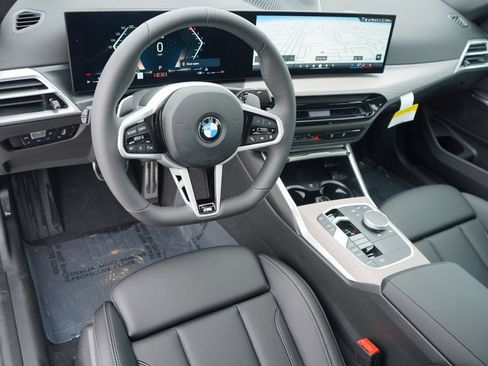 Used 2026 BMW 330i Sedan w/ M Sport Package RWD image 12