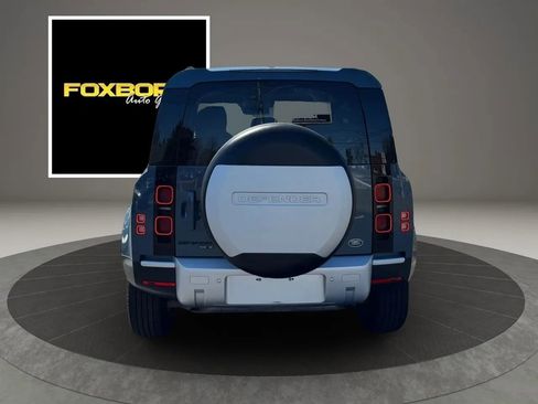 Used 2020 Land Rover Defender 110 SE image 6