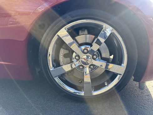 Used 2010 Chevrolet Corvette Base 2dr Coupe w/ Preferred Equipment Group image 16