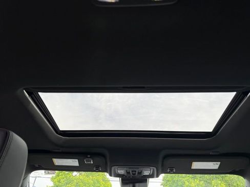 Used 2025 Chevrolet Silverado 1500 High Country image 14